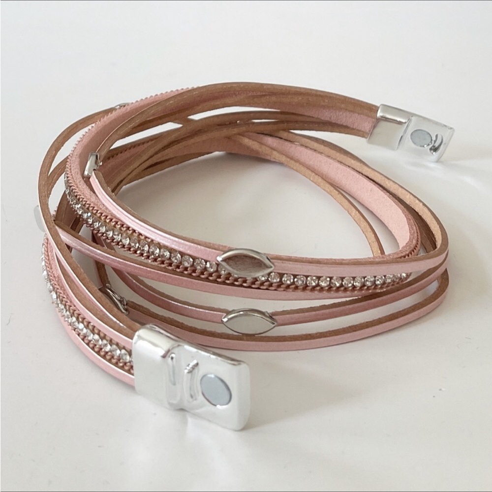 Genuine leather pink wrap bracelet with magnetic closure. New - Picture 5 of 8